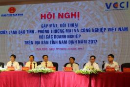 Lãnh đạo Nam Định trao đổi, đối thoại với các doanh nghiệp, doanh nhân