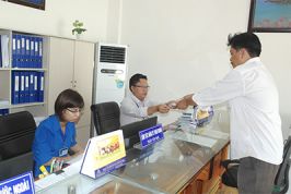 Nỗ lực "rũ gánh nặng" thủ tục hành chính ở Phú Yên