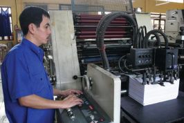 Doanh nghiệp in: “Nín thở” chờ sửa điều kiện kinh doanh