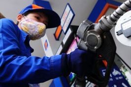 ĐỀ XUẤT TĂNG THUẾ XĂNG KỊCH KHUNG LÊN 4.000 ĐỒNG/LÍT